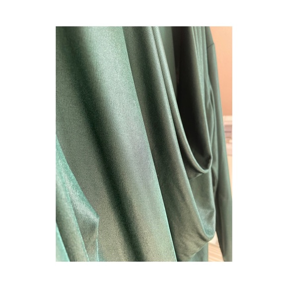 Halogen Drape Back Top in Emerald - Picture 9 of 11